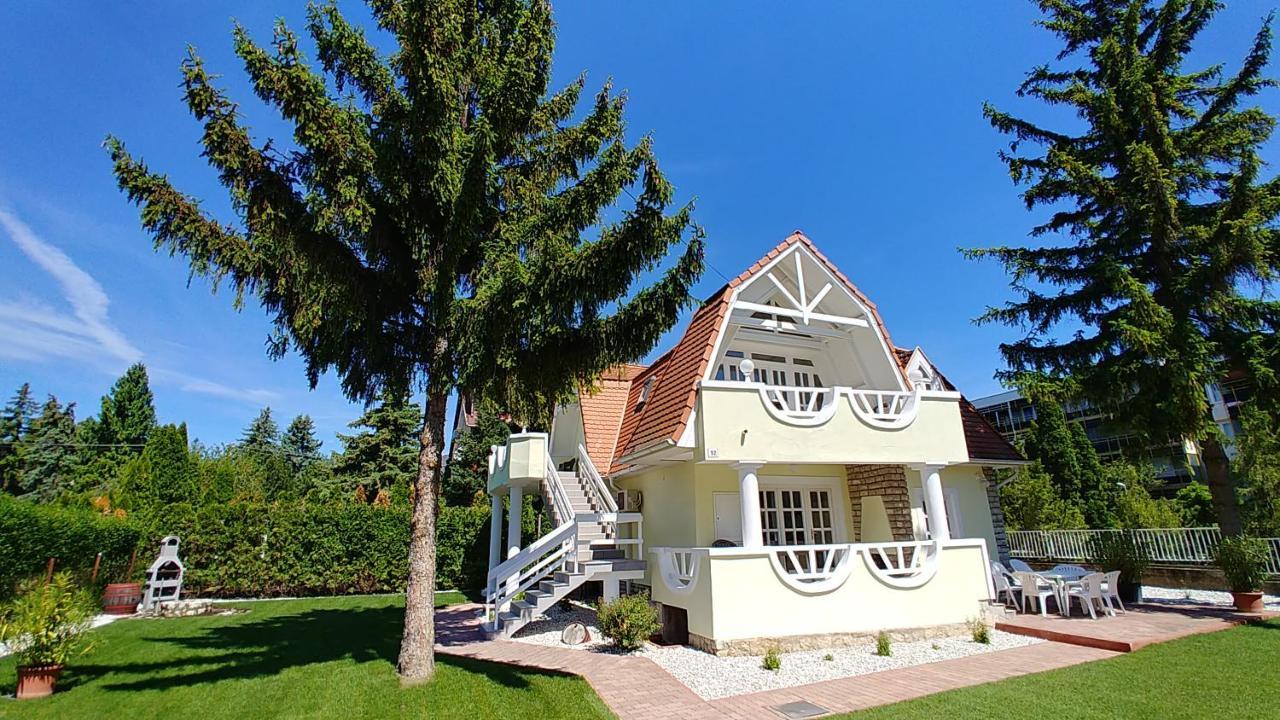 Balaton Apartman Fuered Balatonfüred Eksteriør bilde